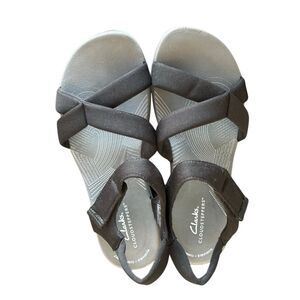 Clark’s Cloudstepper Black Sandals Size 9